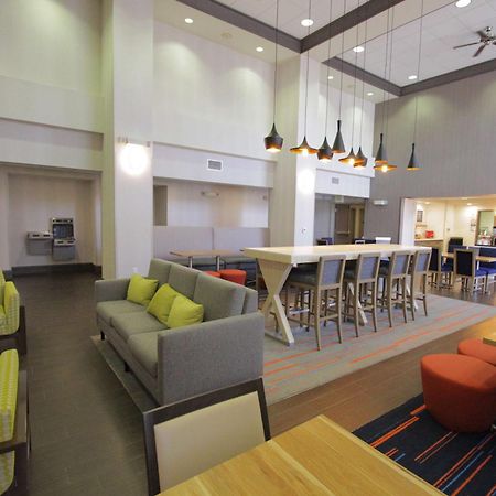 Hampton Inn & Suites Seal Beach Bagian luar foto