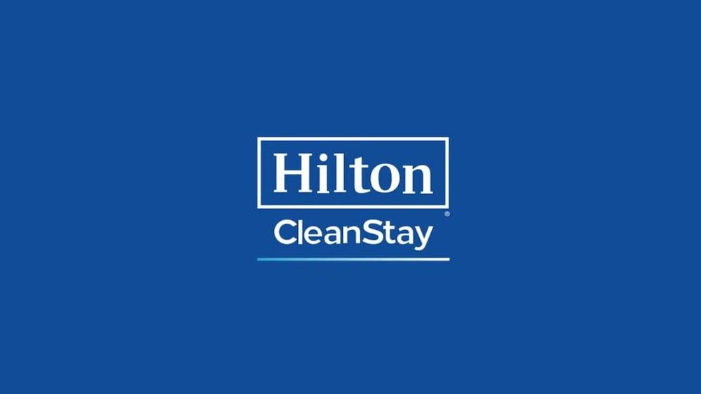Hampton Inn & Suites Seal Beach Bagian luar foto