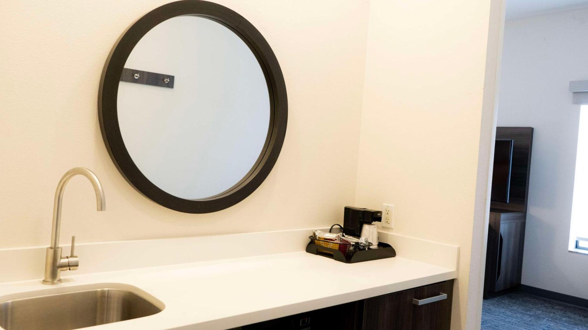 Hampton Inn & Suites Seal Beach Bagian luar foto