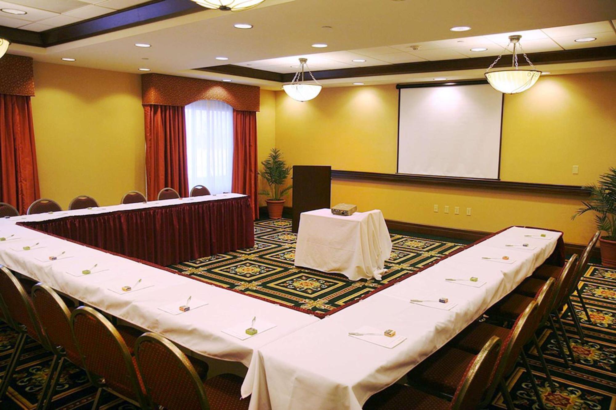 Hampton Inn & Suites Seal Beach Bagian luar foto