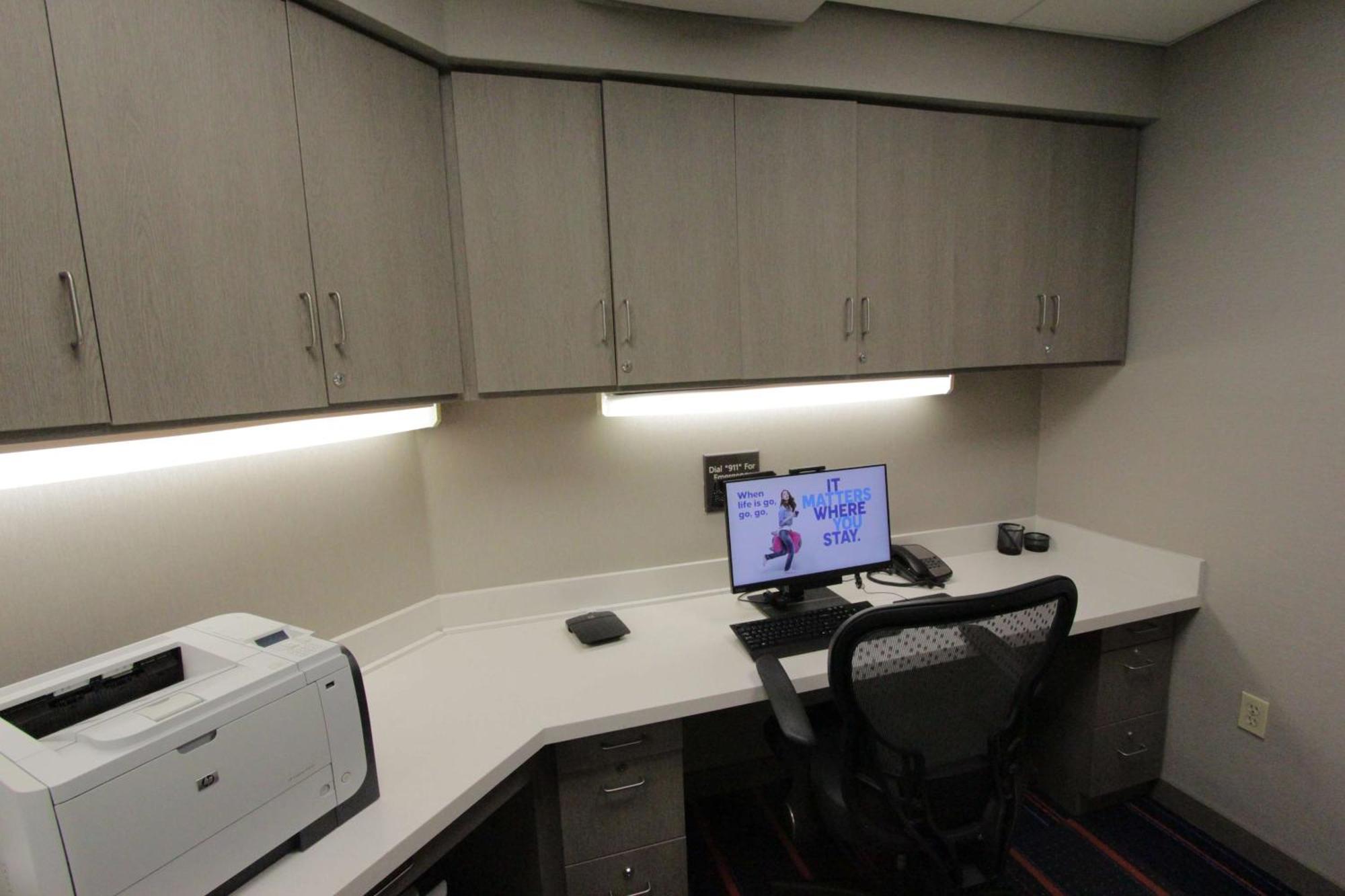 Hampton Inn & Suites Seal Beach Bagian luar foto